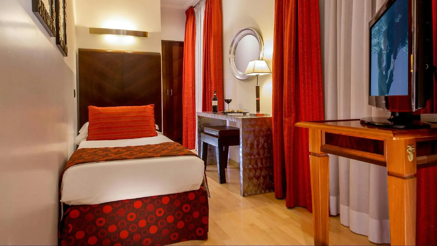 ****  Hotel Ariston Řím Itálie