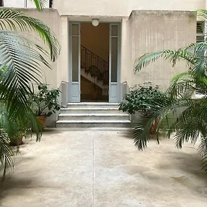 https://le-case-di-frelli.palermohotels.org