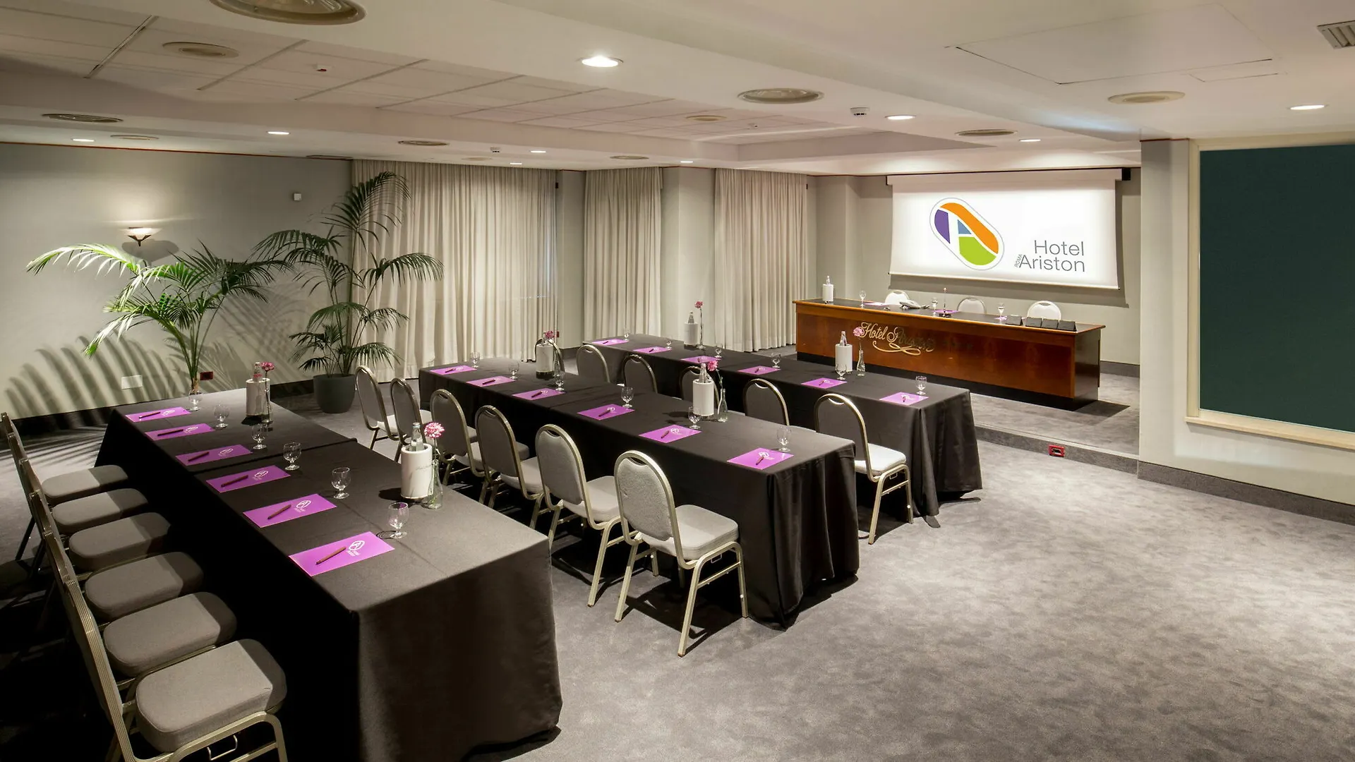 Hotel Ariston Rom 4*,  Italien